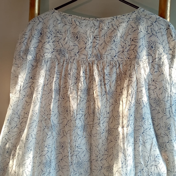 White and Blue Cotton Plus Top - Picture 15 of 15